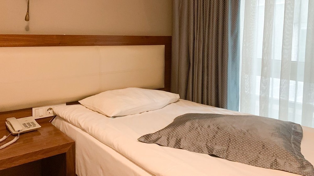 2017 Hotel 11/24