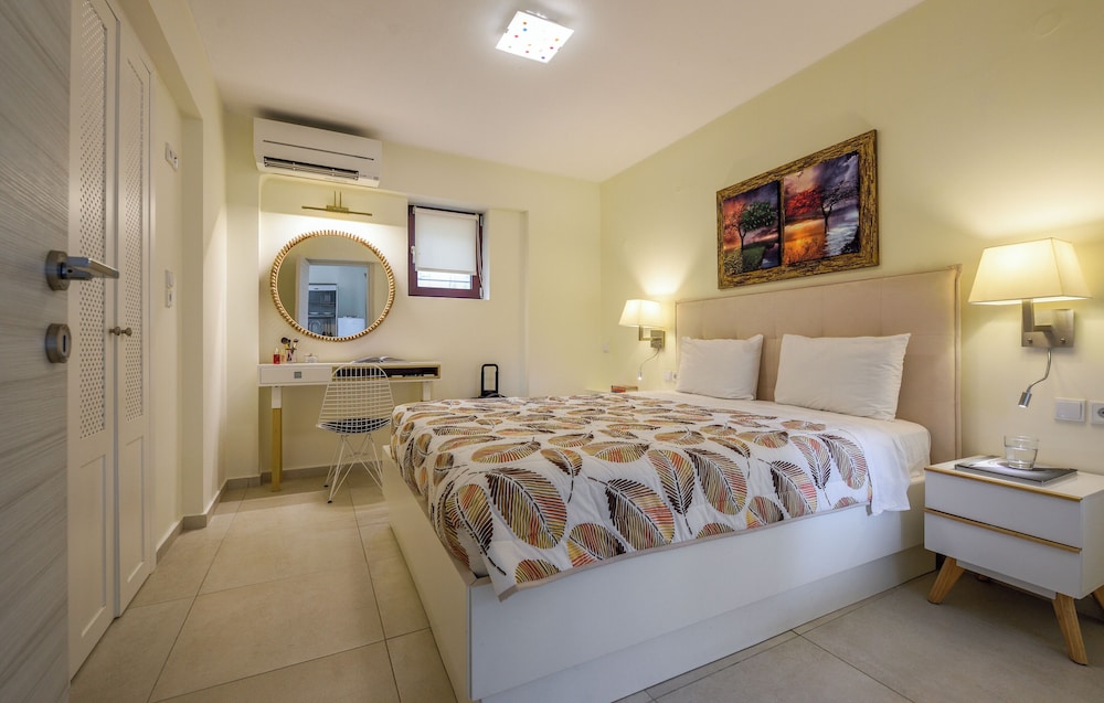 DELUXE, APARTMENT, GARDEN VIEW, GROUND FLOOR