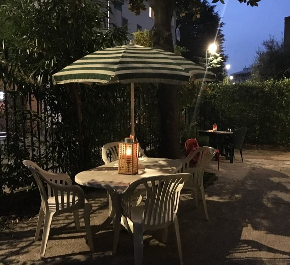 Hotel Brivio 35/39