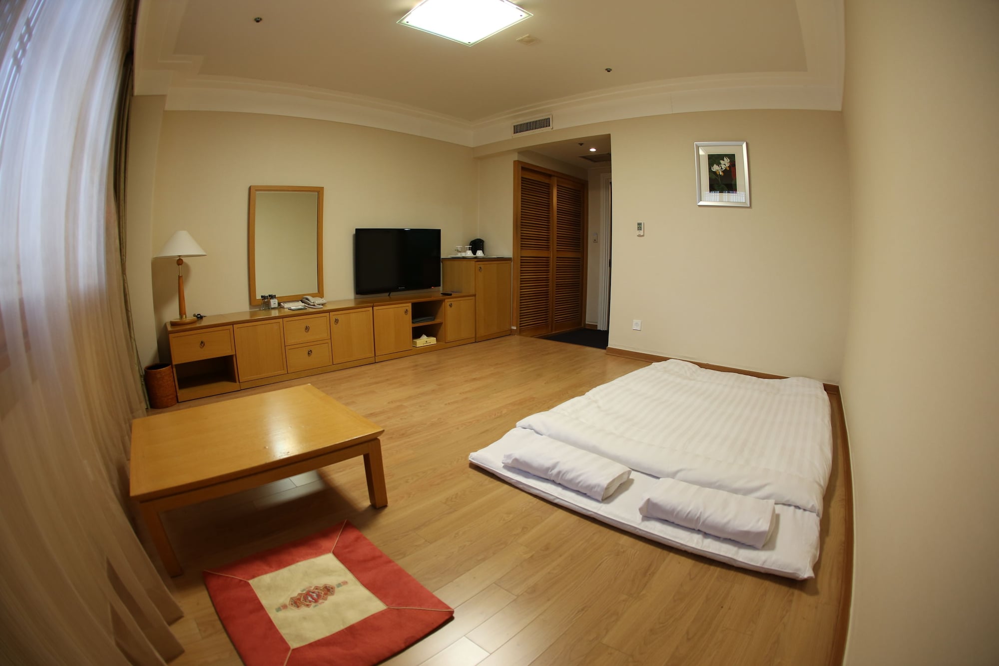 Ondol, 2 Futon Beds