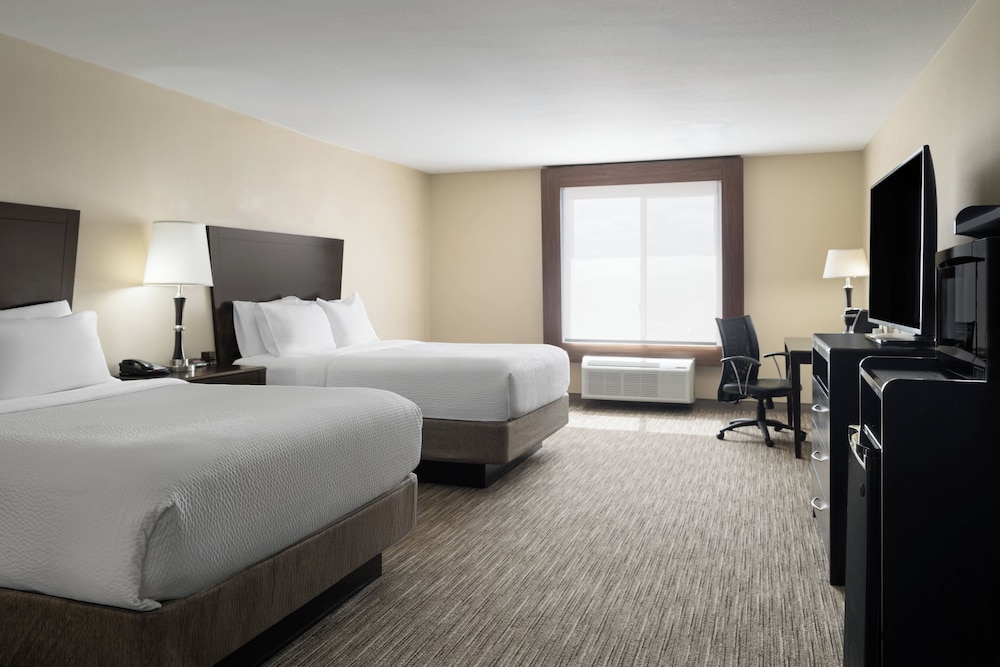 Holiday Inn Express Hotel Suites Snyder 23/54