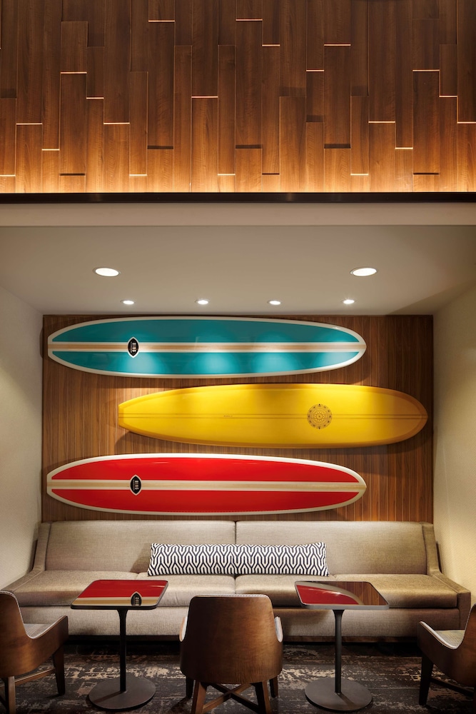 Hyatt Place Santa Cruz 8/49