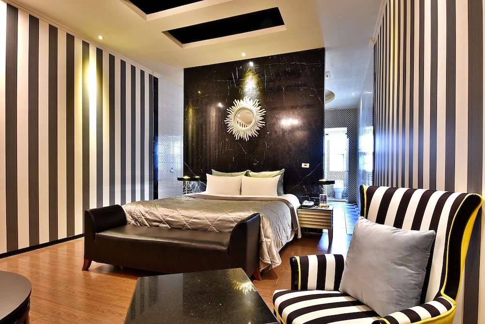 Vogue Boutigue Motel 25/64