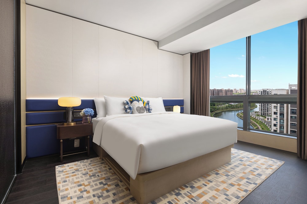 voco Suites Shanghai Hongqiao CBD 8/46