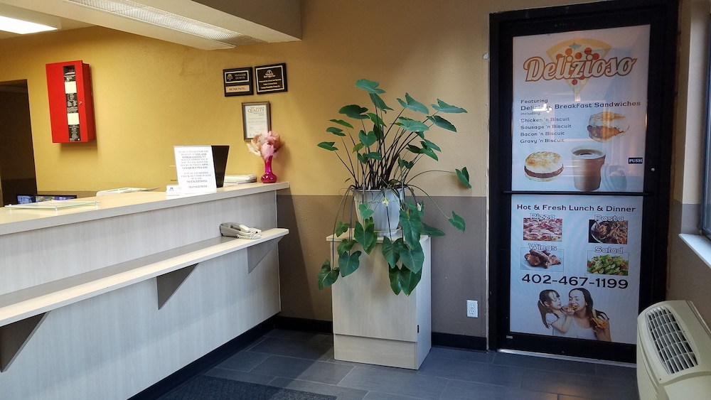 Americas Best Value Inn Lincoln Airport 6/32