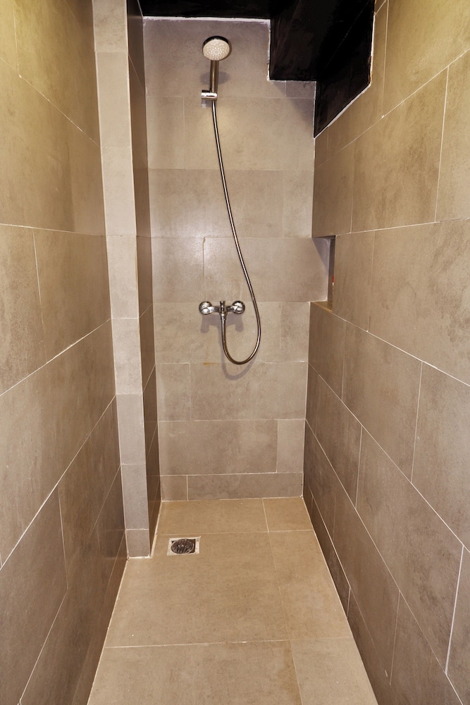 Guest House 555 NKI 49/50