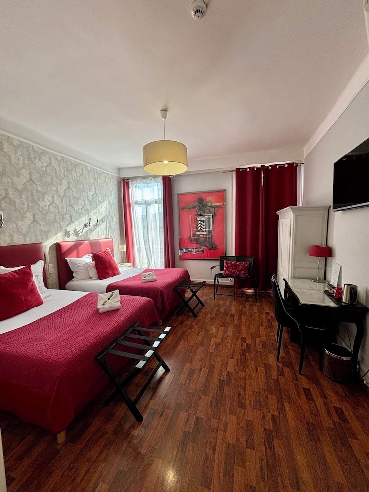 SUPERIOR, TWIN BEDS