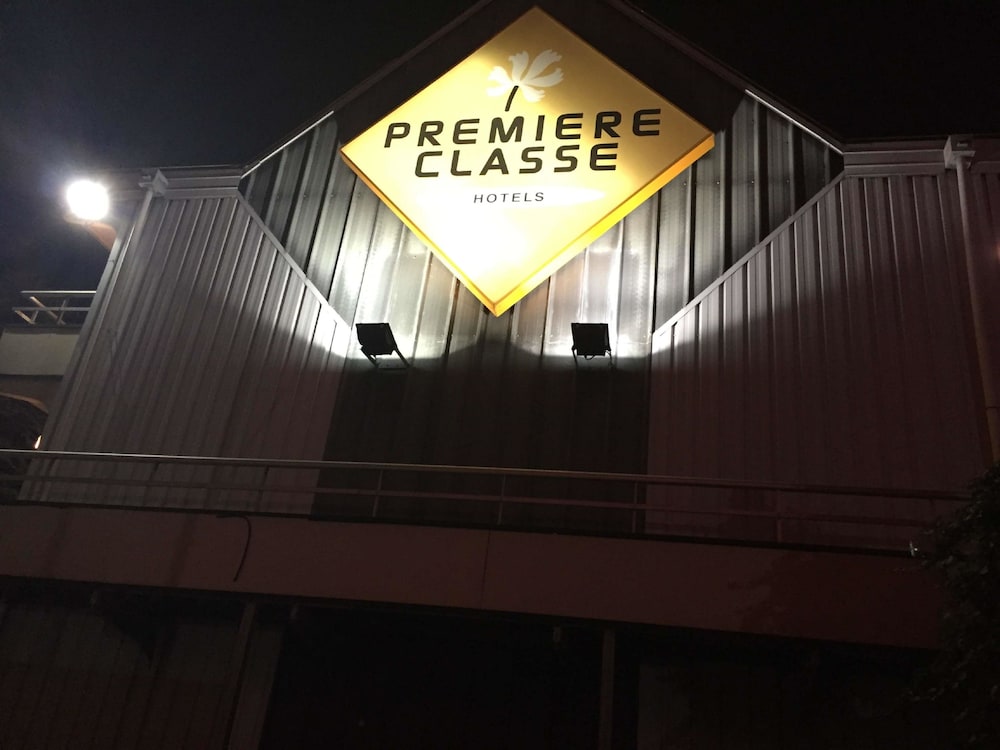 PREMIERE CLASSE SAINT ETIENNE NORD - VILLARS 1/63