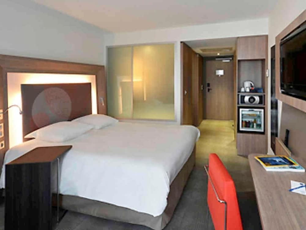 Novotel London Waterloo 23/73