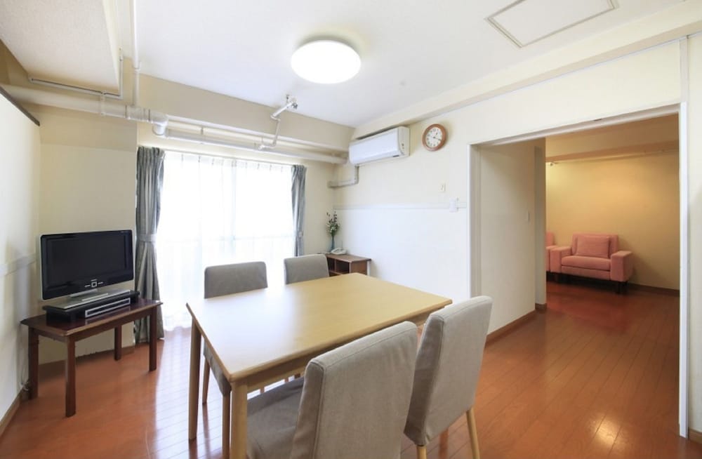 Shinjuku Urban Hotel 32/61