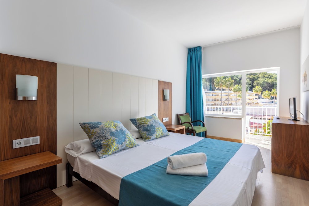 STANDARD, DOUBLE BED, BALCONY