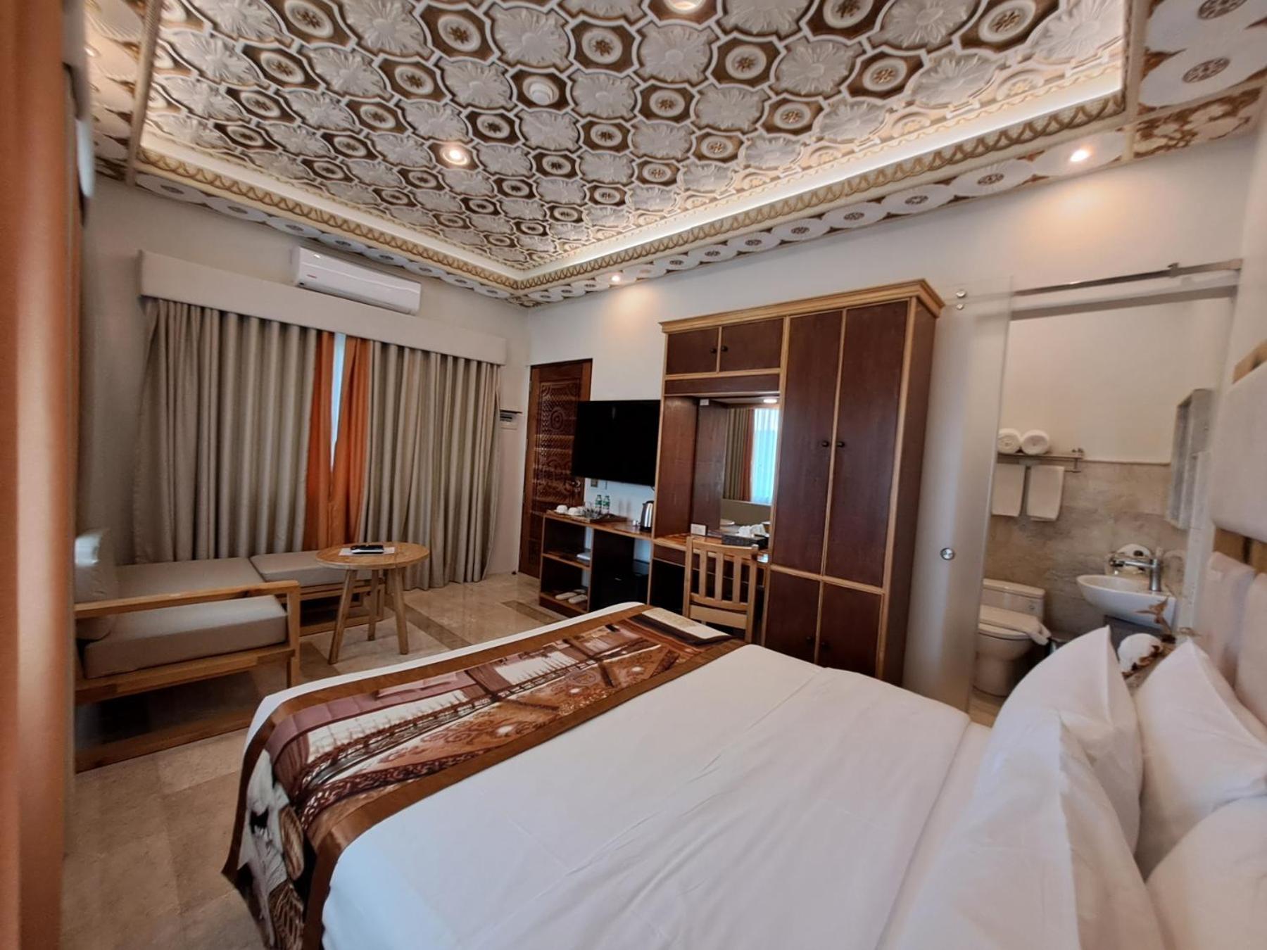 Casita, Deluxe, Queen Bed