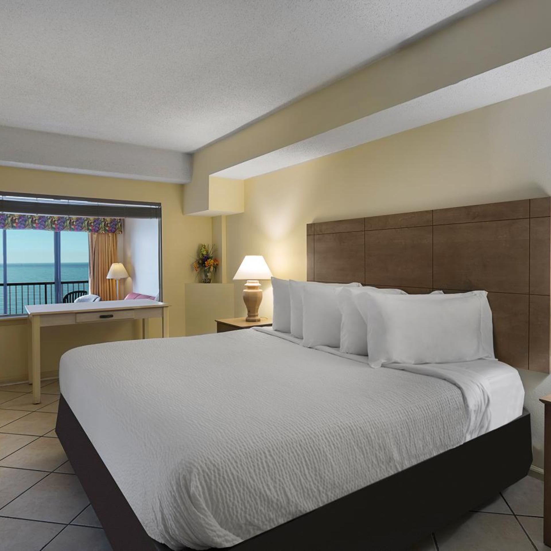 Executive, Suite, King Bed, Ocean Front