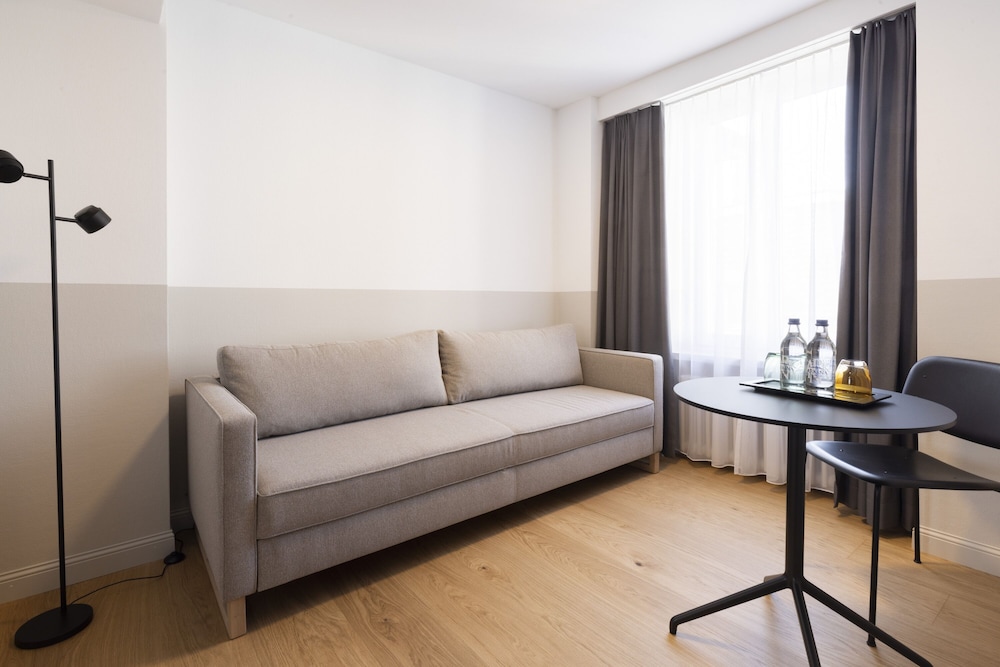 Fred Hotel Zurich Hauptbahnhof 28/50
