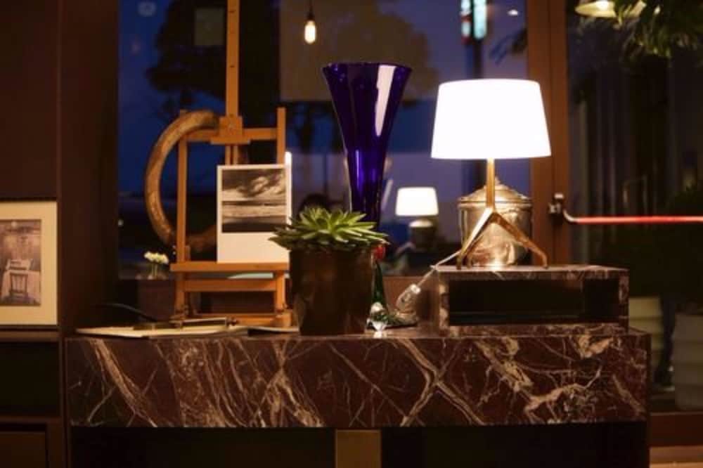 Park Hotel 12/42