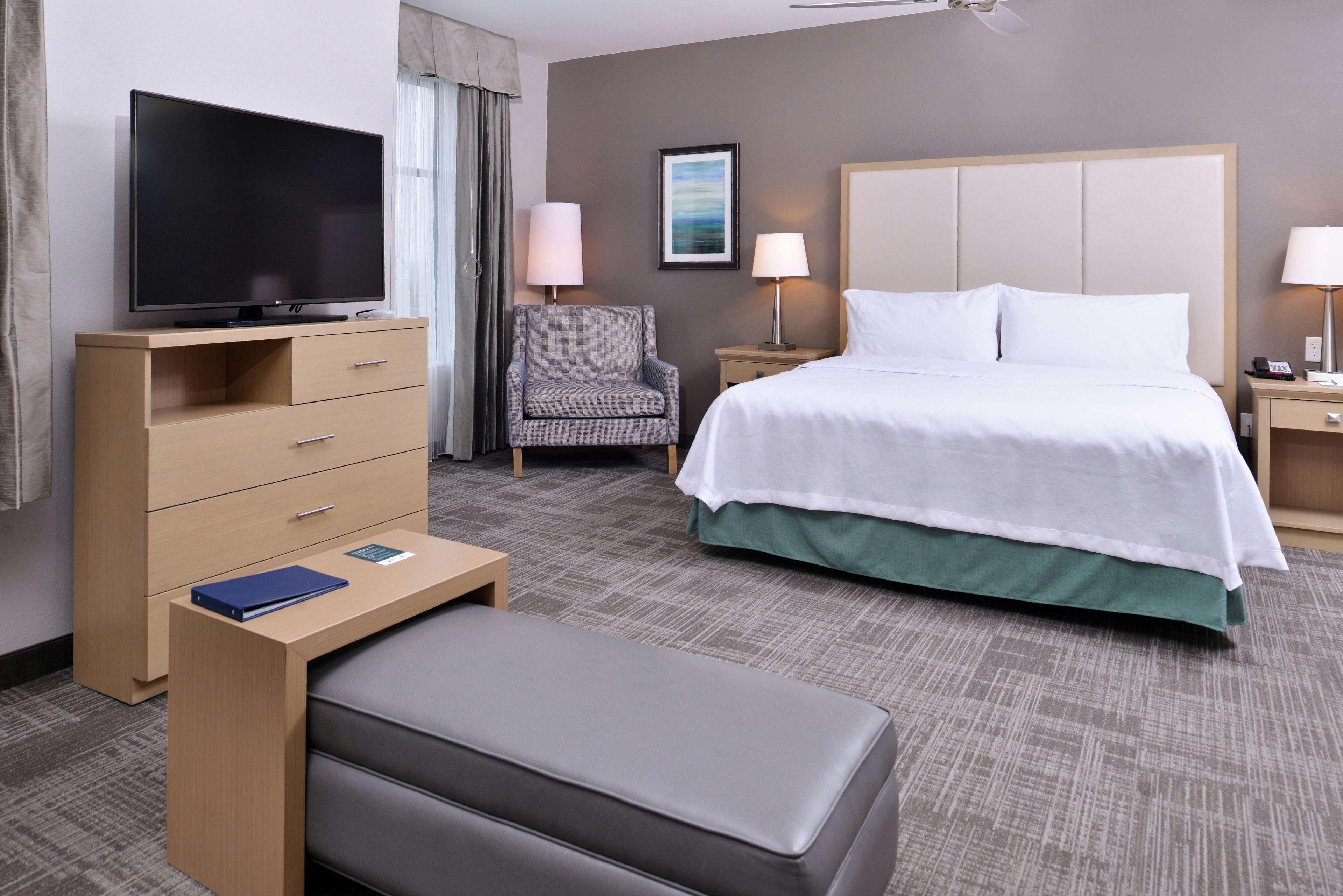 STUDIO, SUITE, KING BED, ACCESSIBLE