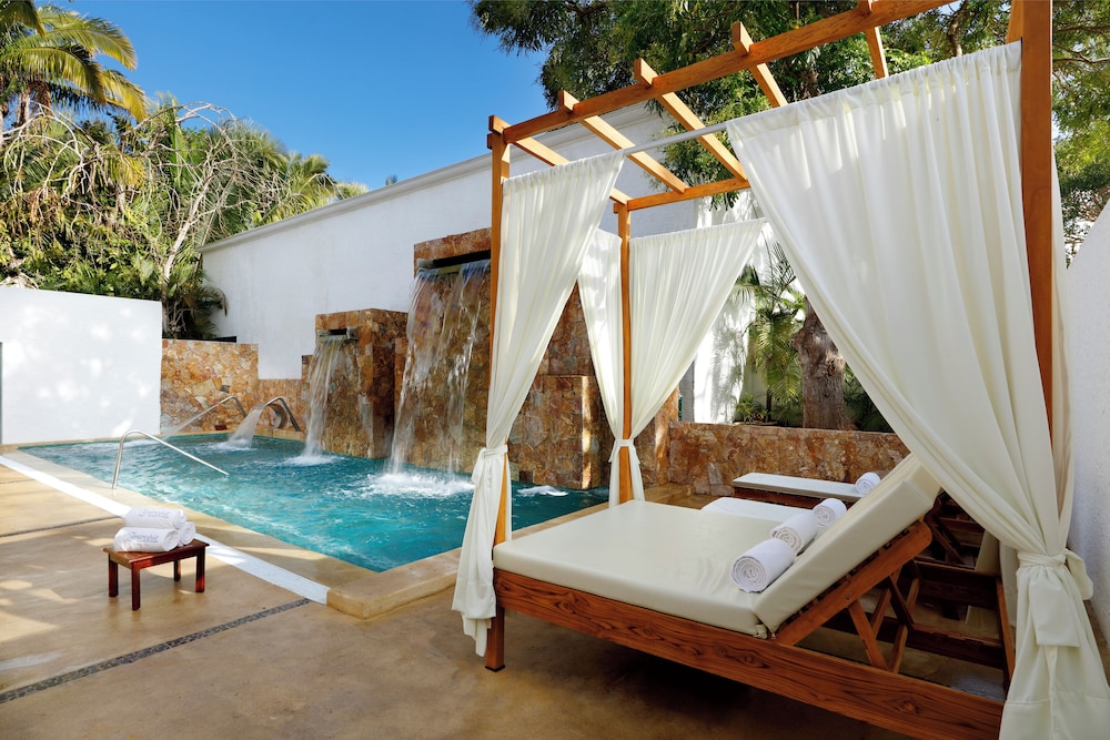 Family Selection At Grand Palladium Vallarta Resort Spa All Inclusive 21/50