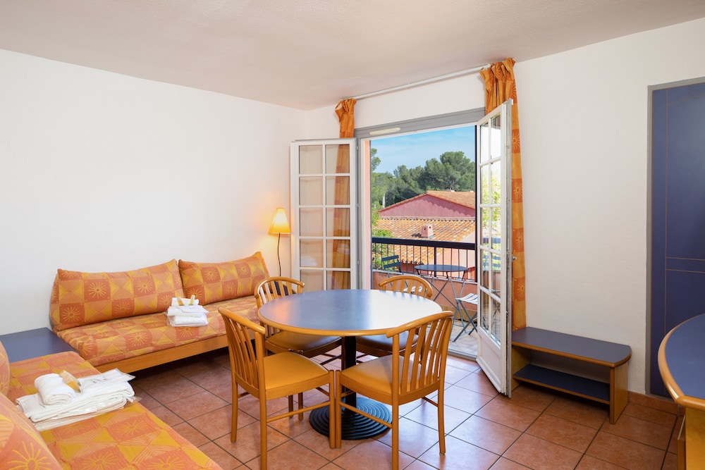 Belambra Hotels And Resorts Les Chenes Verts 44/64