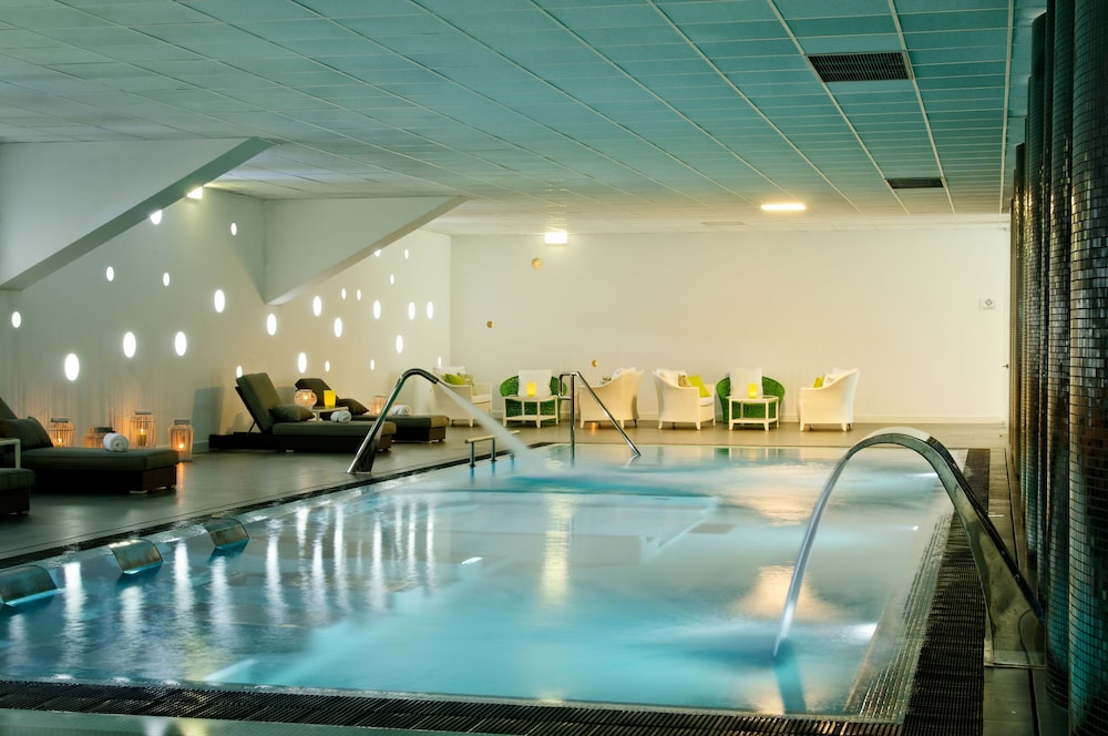 Open Village Sports Hotel Amp Spa Club 28/47