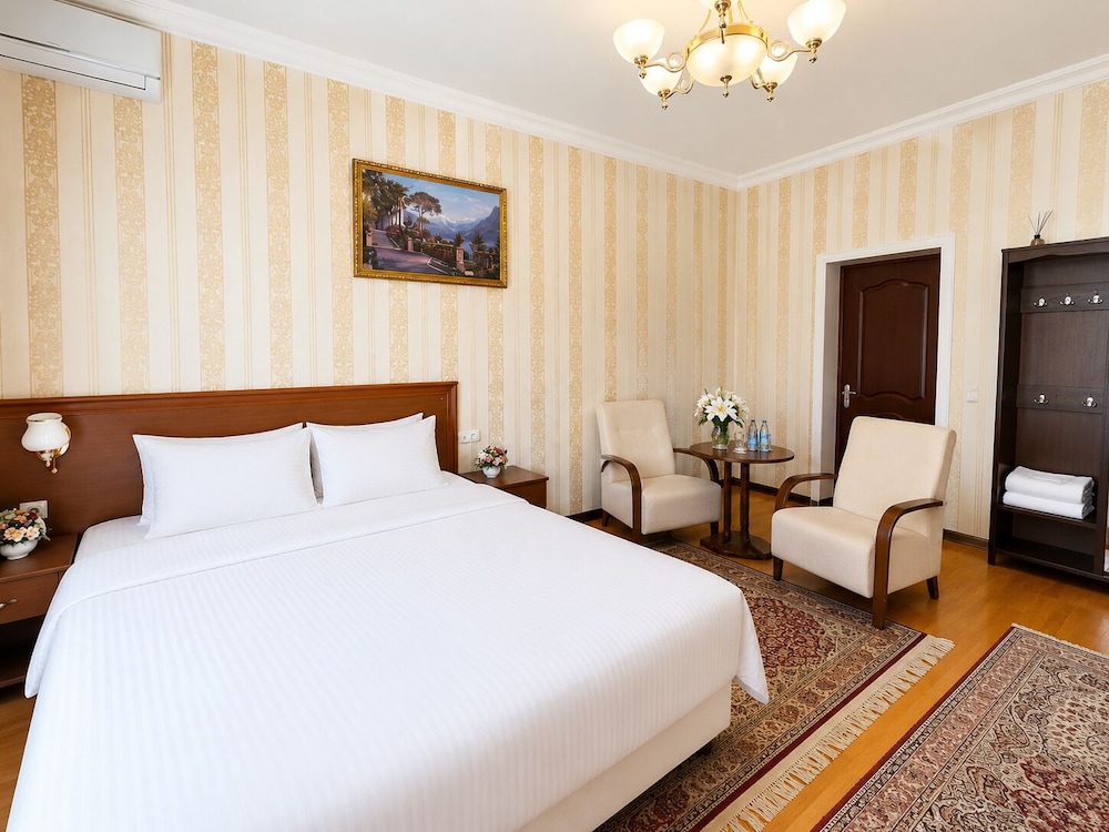 Sarbon Hotel 16/72