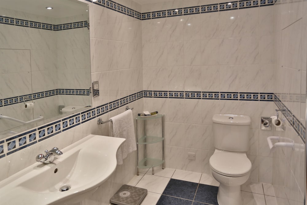 Best Western Heath Court Hotel 12/56