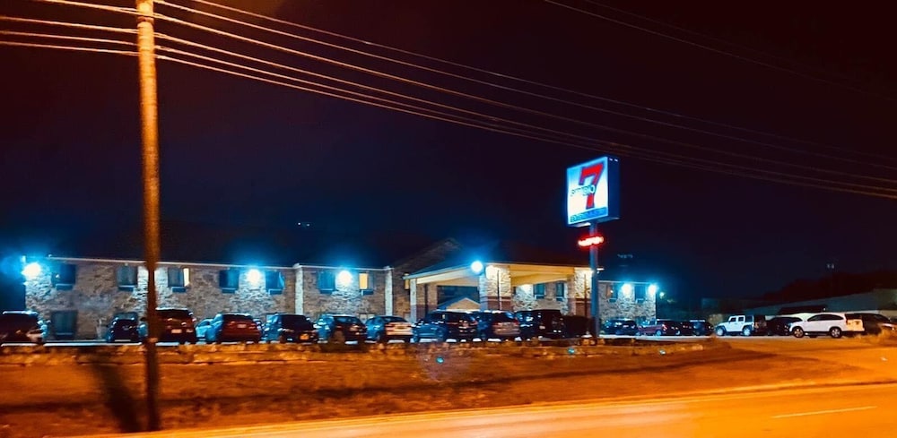 Studio 7 By Capital O Killeen I-14 in HARKER HEIGHTS - TX