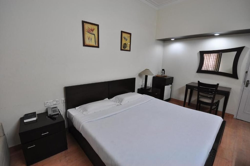 Ymca Tourist Hostel 24/43