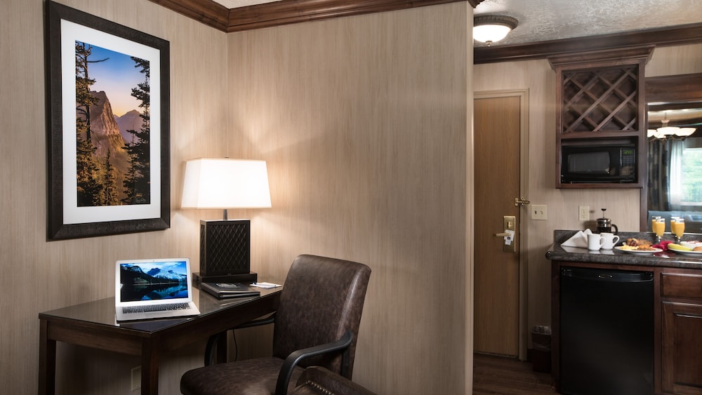 Best Western Plus Flathead Lake Inn And Suites 58/74