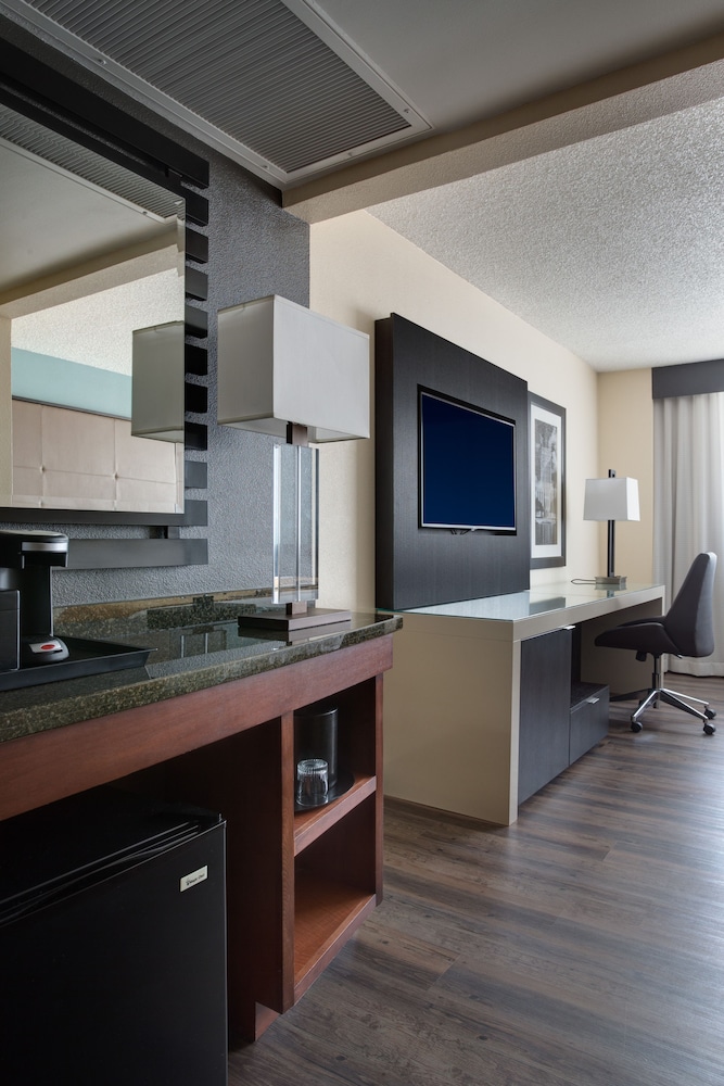 Houston Marriott Westchase 40/42