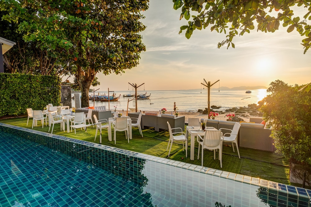 The Pelican Residence And Suites Krabi 43/45
