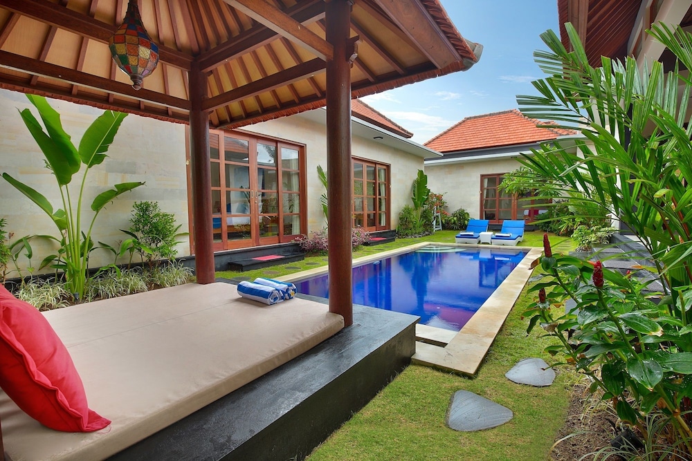 Villa Bali Asri 66/73