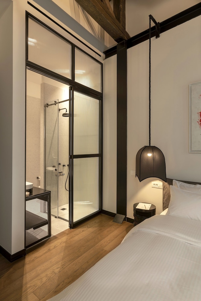 Noma Hotel 50/50