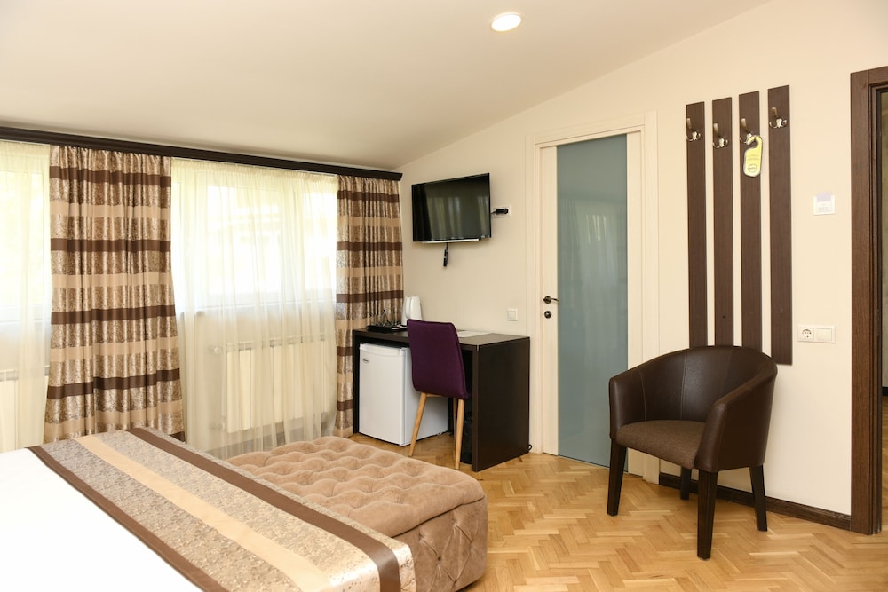 Yerevan Boutique Hotel 42/64