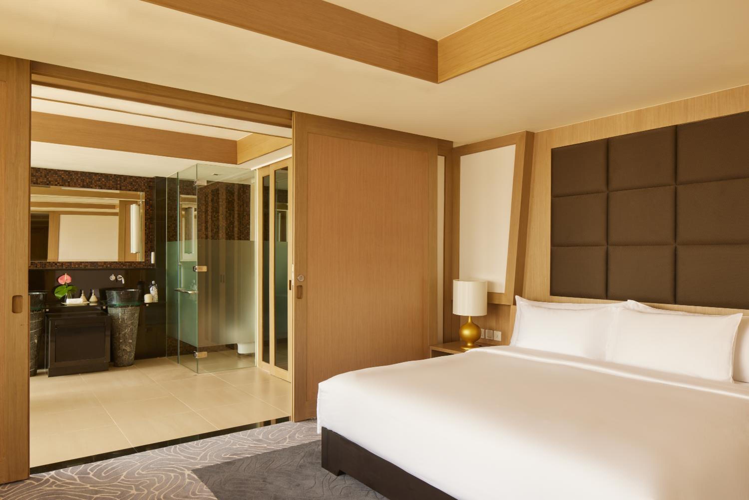 Serenity, 2 Bedrooms, Suite, Double Bed