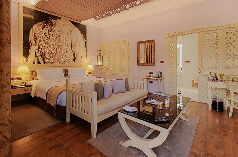 Ajit Suite (Pool View)