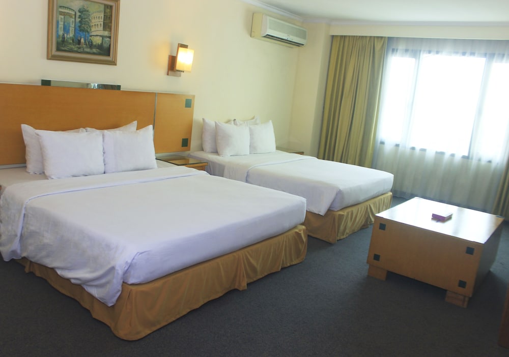Mega Anggrek Hotel and Convention 13/57