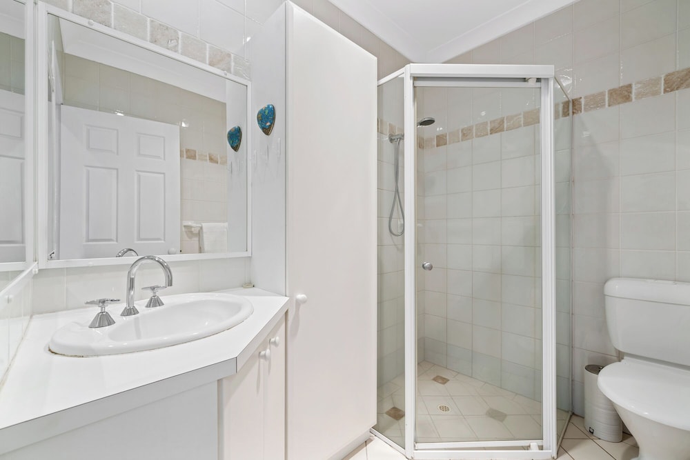 Terrigal Sails Serviced Apartments 61/63