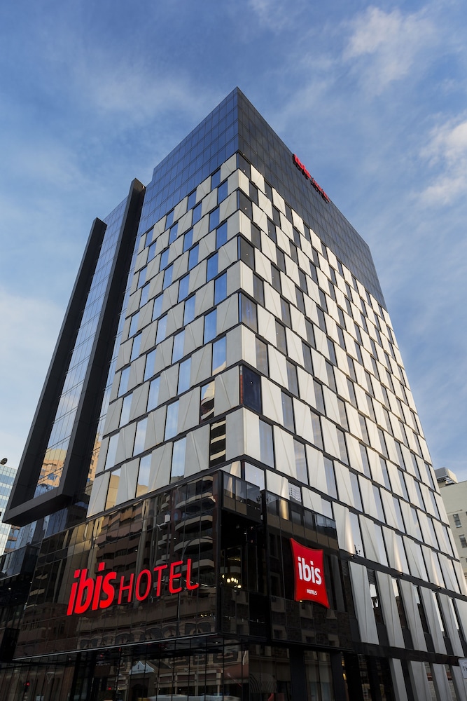 IBIS ADELAIDE 3/71