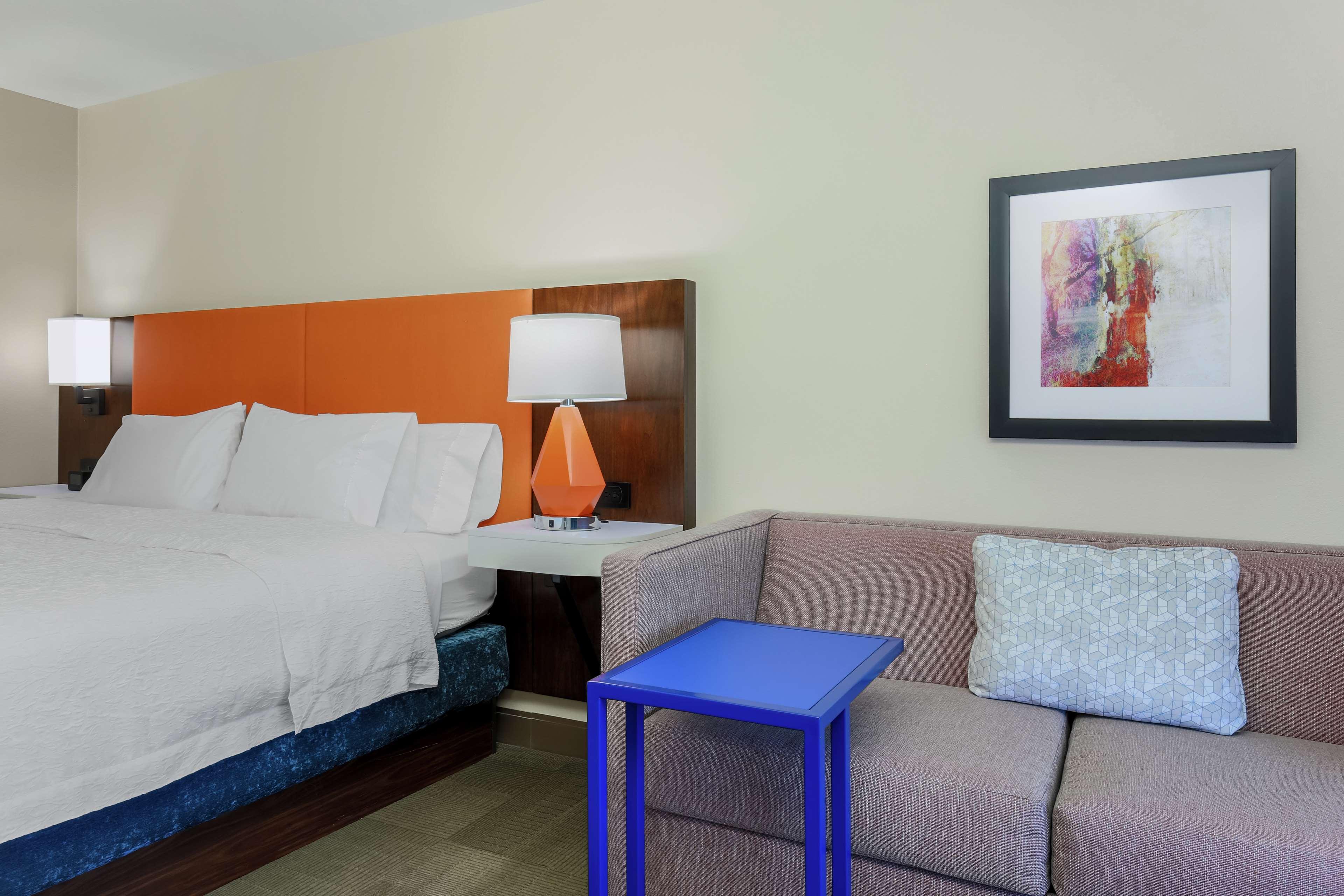 غرفة بسرير مزدوج، Hampton Inn & Suites Tallahassee I-10 2/3