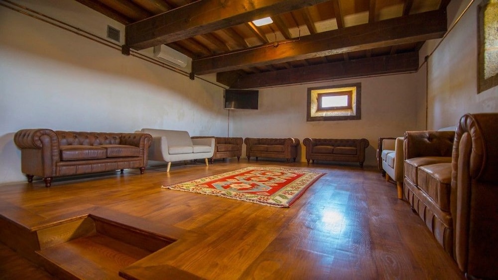 Hostel Monasterio De Moraime 8/26