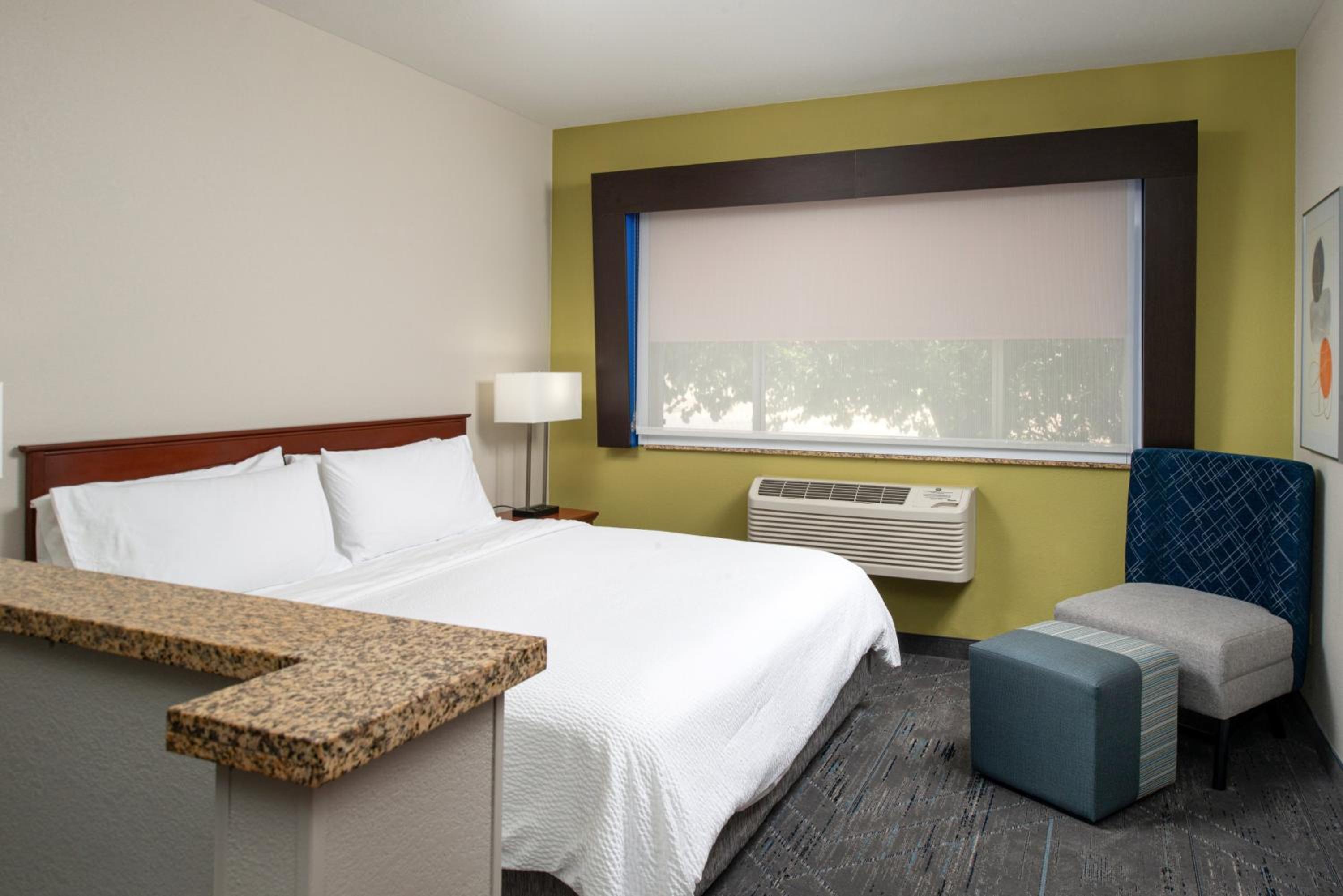 Xtra Space, Standard, King Bed