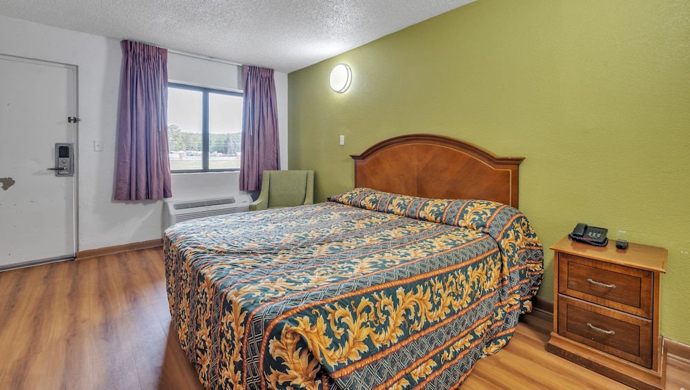 Room, King Bed, Smoking