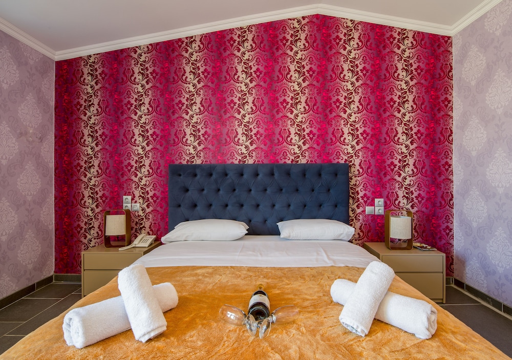 Paradice Hotel Luxury Suites 18/50