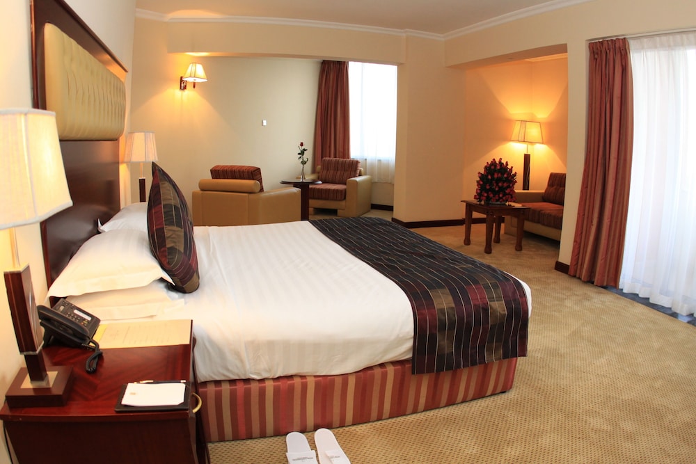 Inter Luxury Hotel 13/75