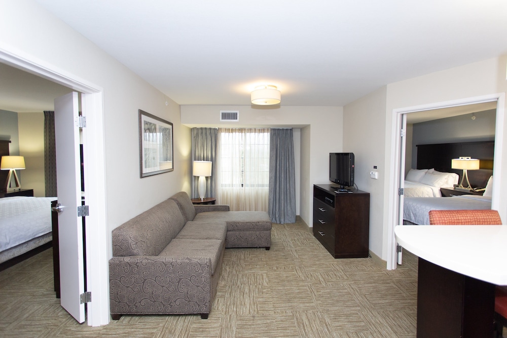 STAYBRIDGE SUITES BOWLING GREEN 26/68