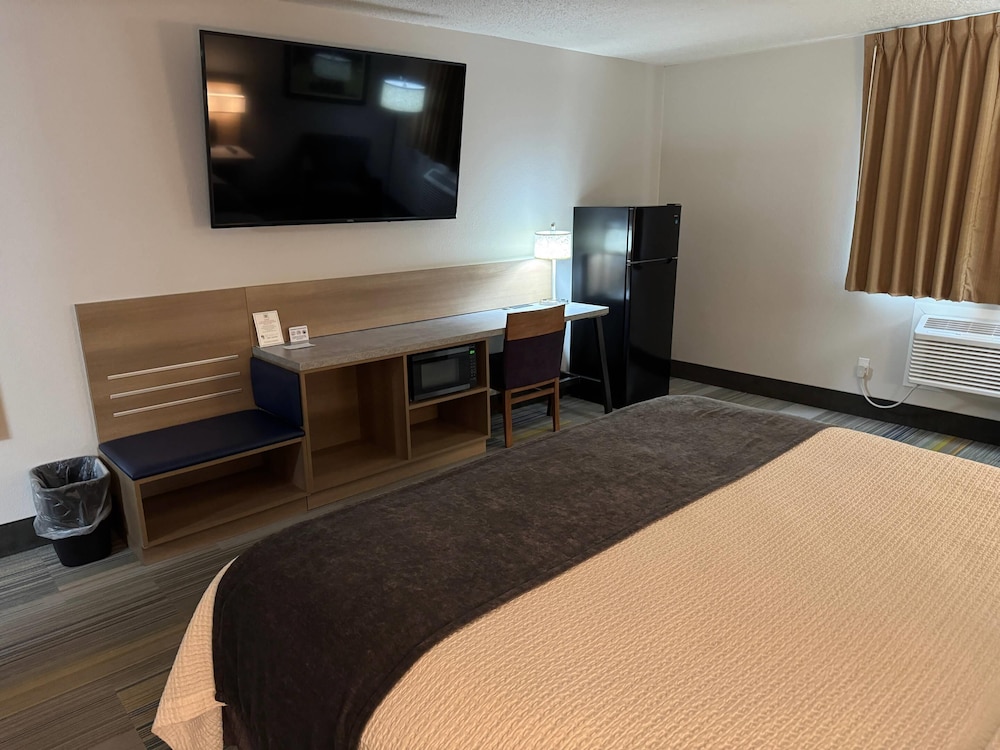 Park Inn by Radisson Maryville 44/50