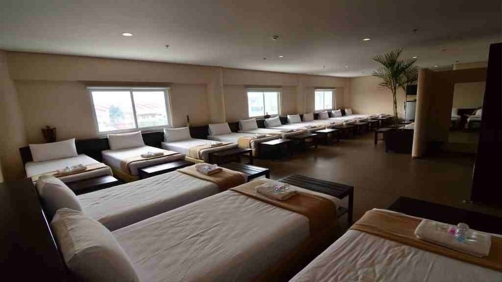 N Hotel 11/55