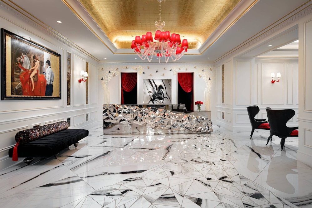 Grand Bohemian Hotel Charlotte Autograph Collection 4/43