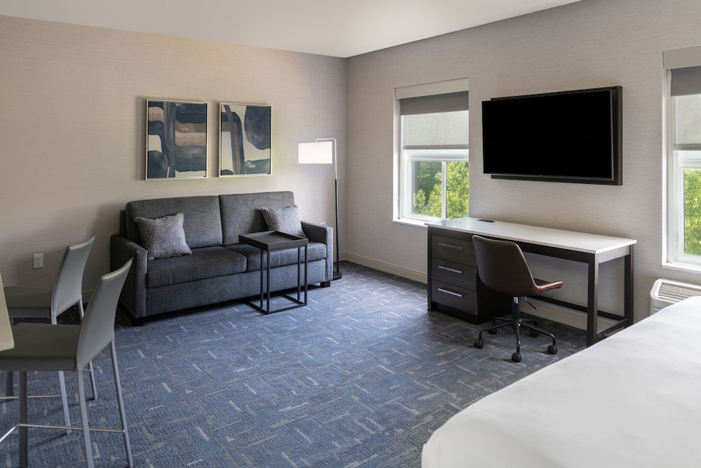 RESIDENCE INN BOSTON CONCORD 56/59