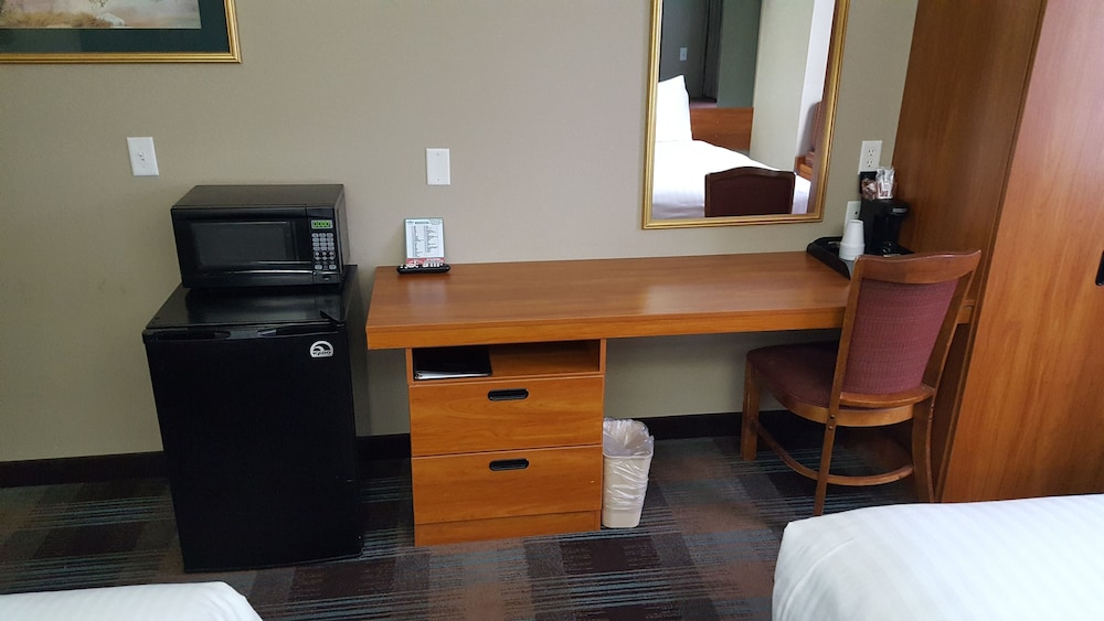 Microtel Inn And Suites Bozeman 30/34